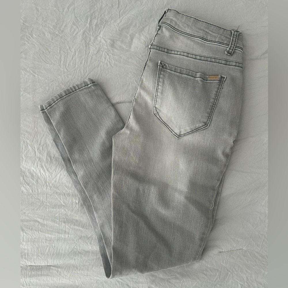 EUC Light Gray Jeans Kensie Size 4, Didn’t fit me, worn once/washed once